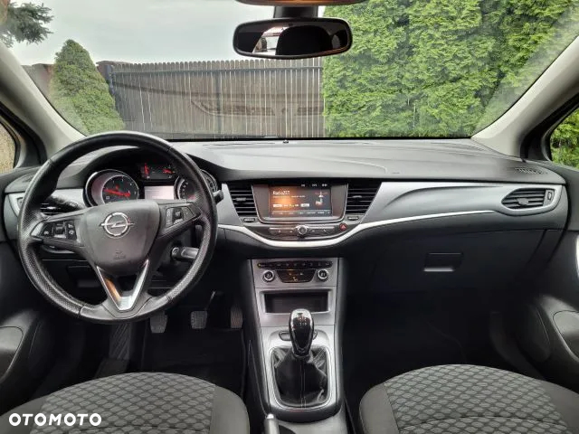 Opel Astra - 14