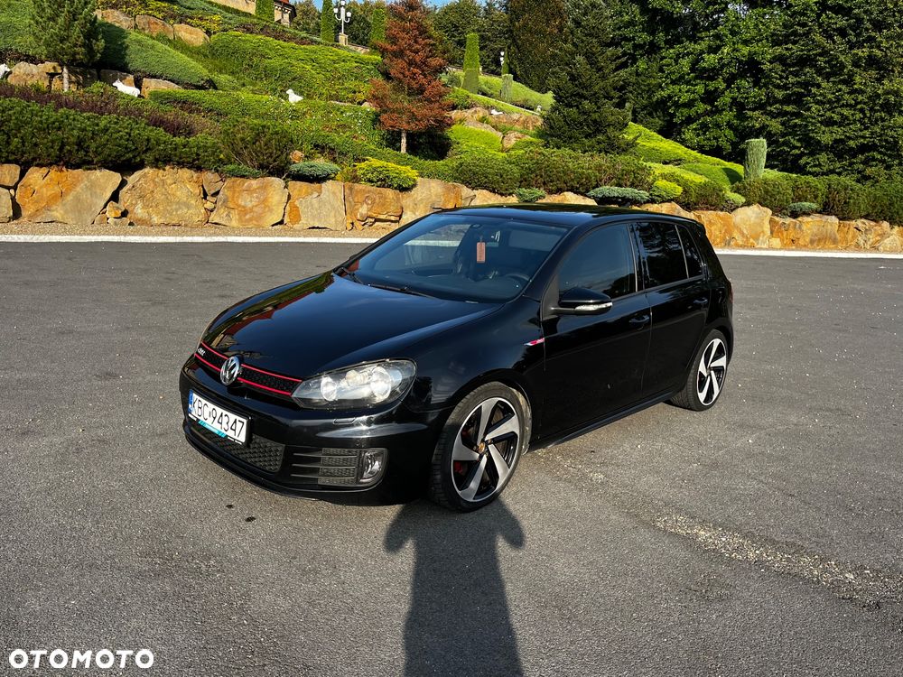 Volkswagen Golf VI 2.0 TSI GTI DSG - 2