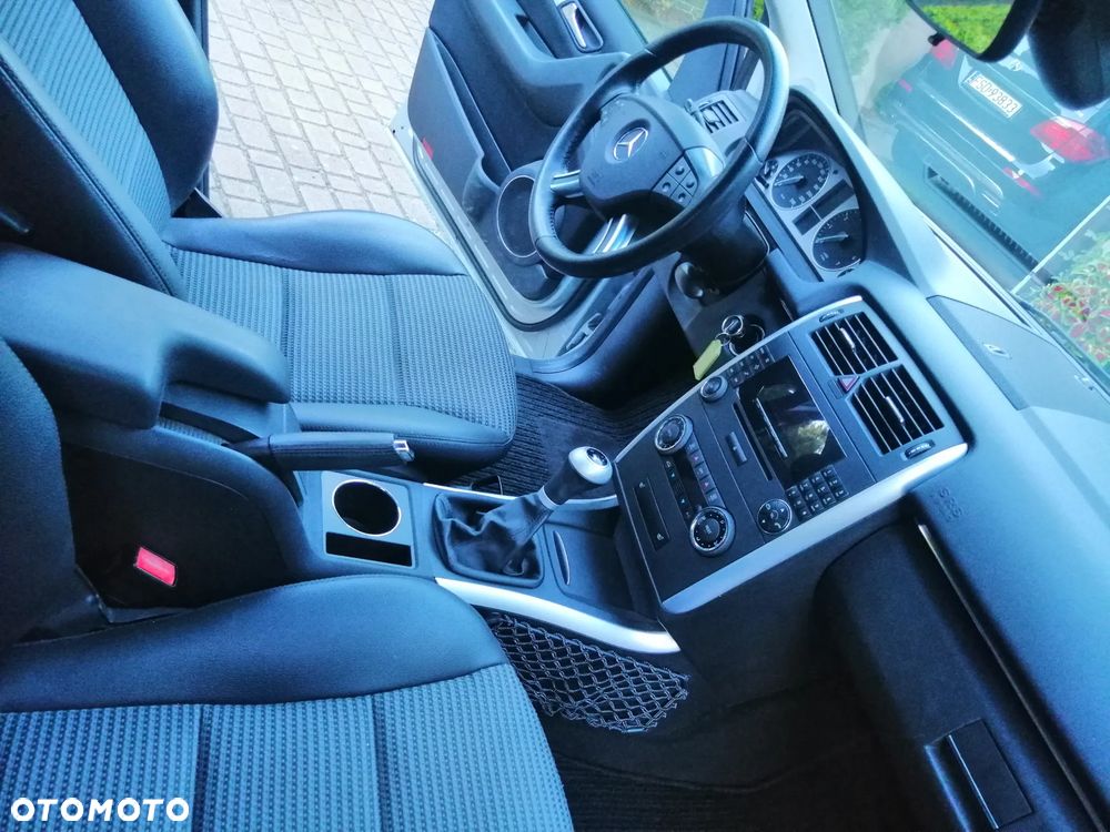 Mercedes-Benz Klasa B 200 - 26