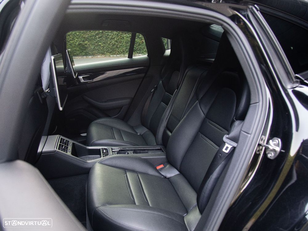 Porsche Panamera 4 E-Hybrid - 21