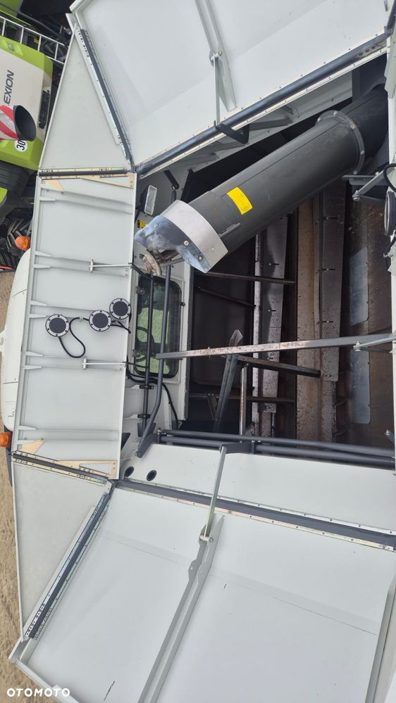 Claas Lexion 760 z hederem - 17