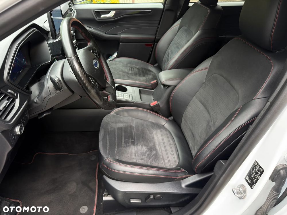 Ford Kuga 2.5 Duratec FHEV 4x4 ST-LINE X - 25