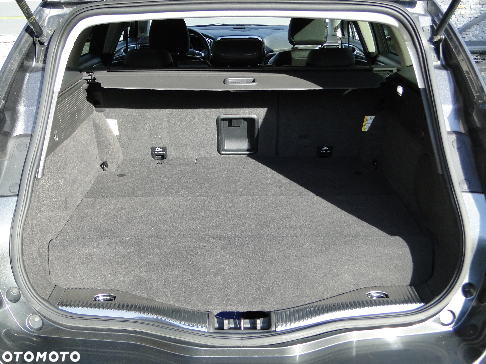 Ford Mondeo 2.0 Hybrid Vignale - 17