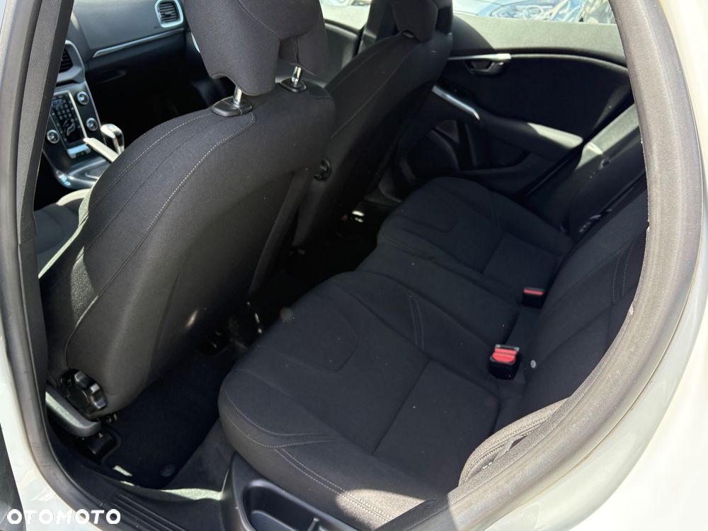 Volvo V40 D2 Kinetic - 8
