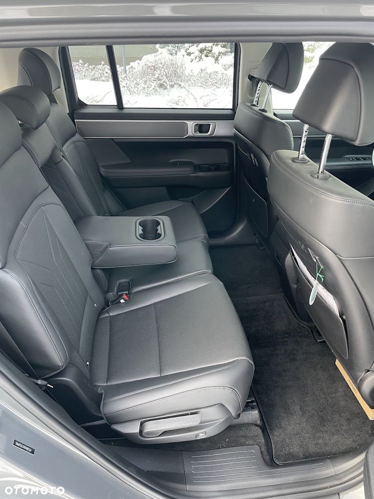 Hyundai Santa Fe - 5