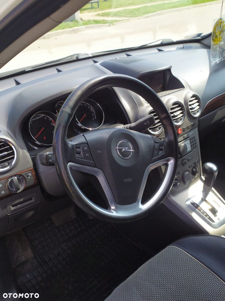 Opel Antara - 9