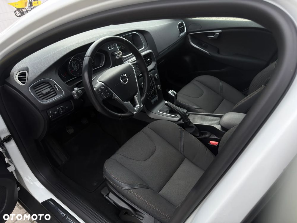 Volvo V40 Cross Country D3 Summum - 9