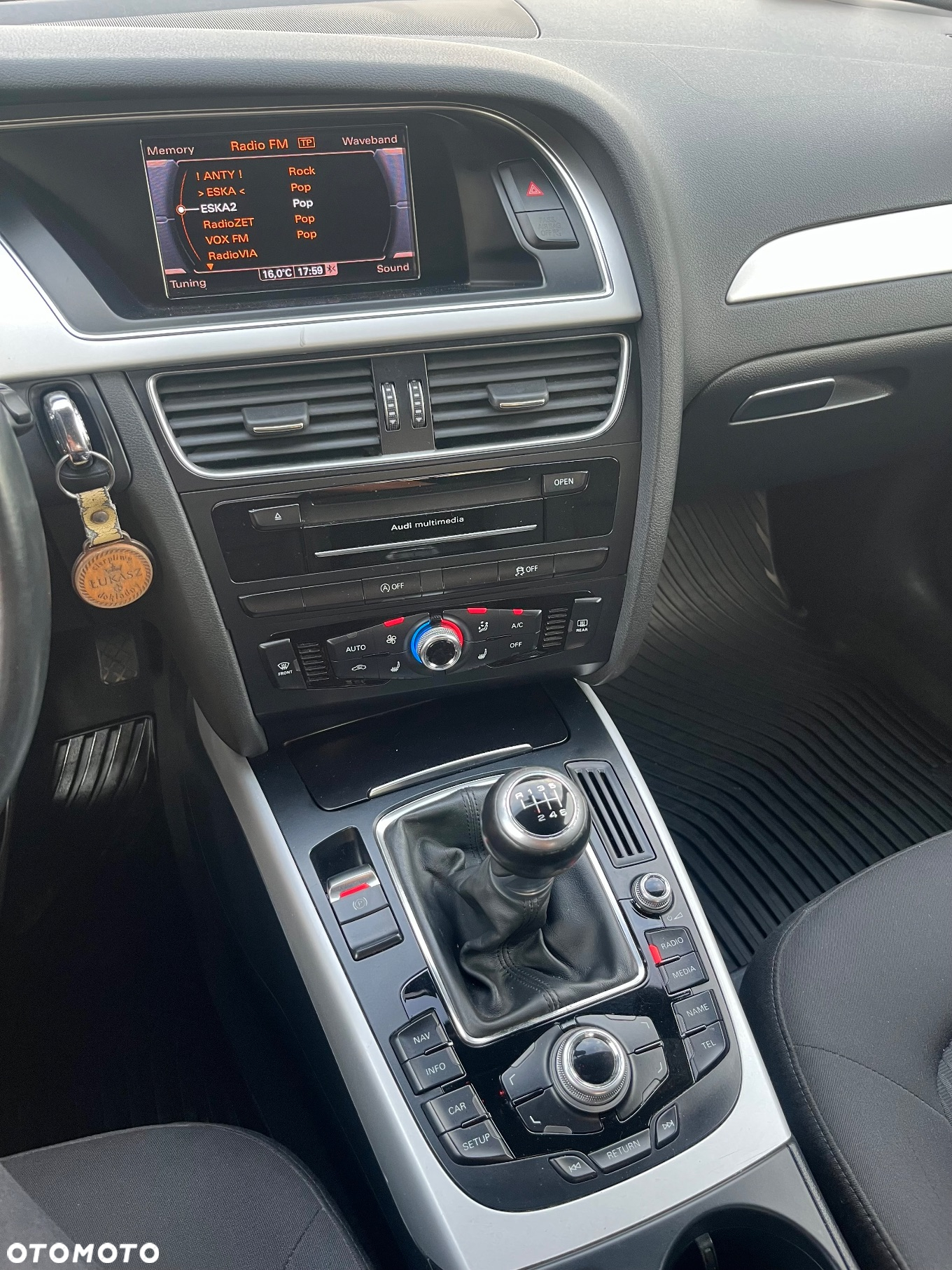 Audi A4 Avant 2.0 TDI DPF Ambiente - 13