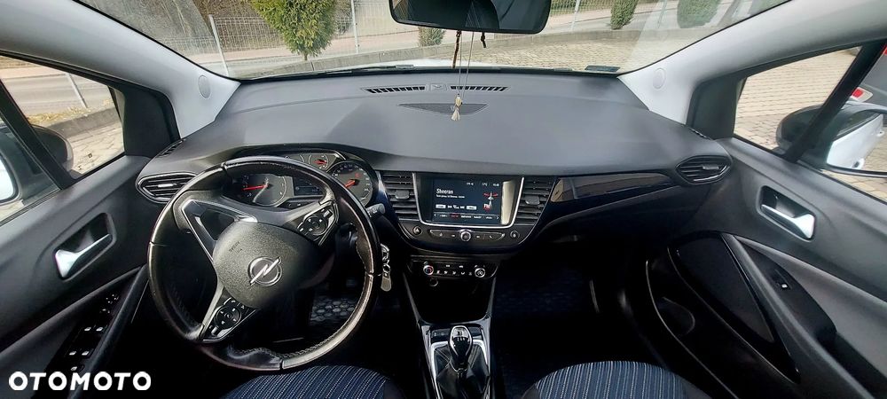 Opel Crossland X 1.2 120 Lat - 35