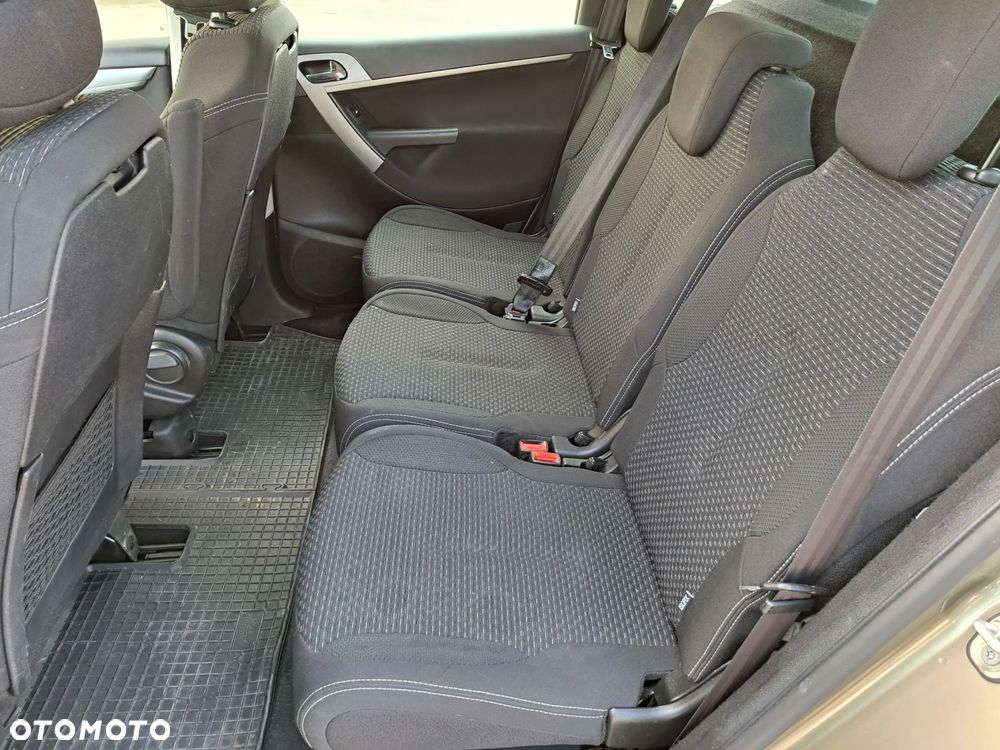 Citroën C4 Picasso - 23