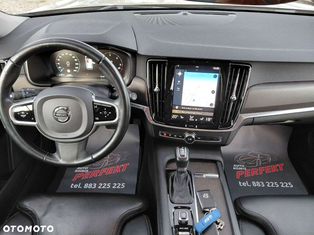 Volvo V90 Cross Country - 19