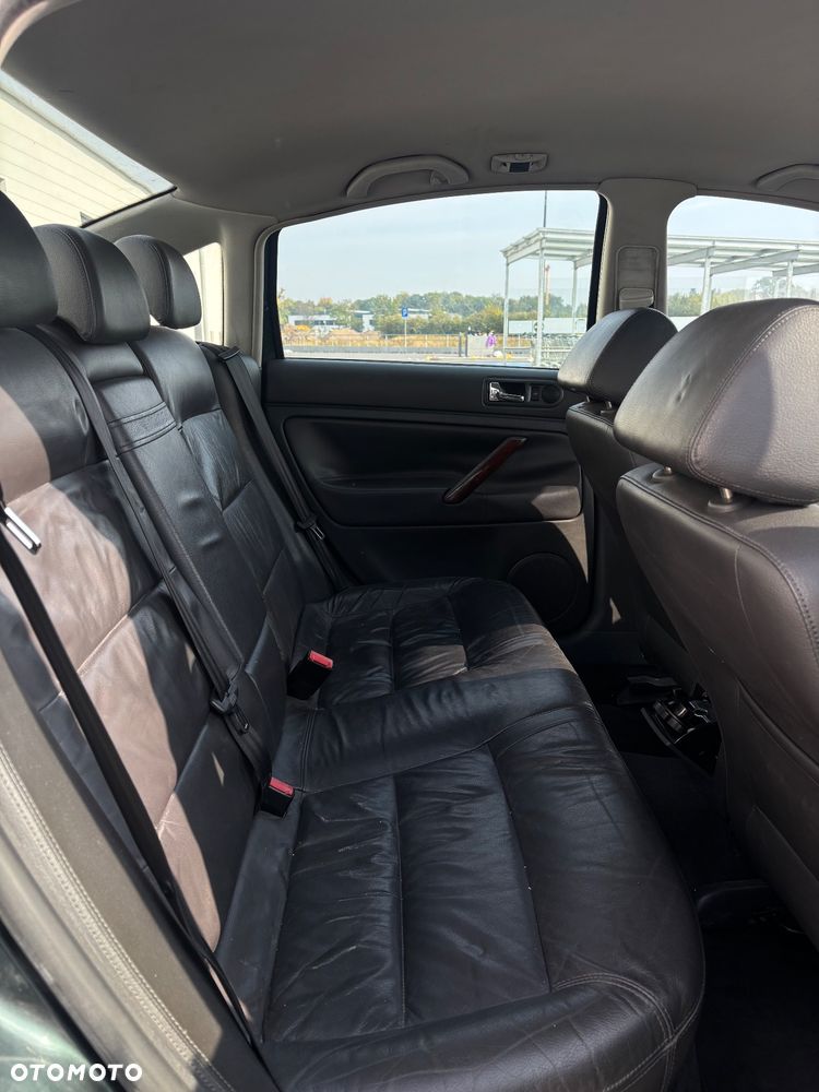 Volkswagen Passat - 10