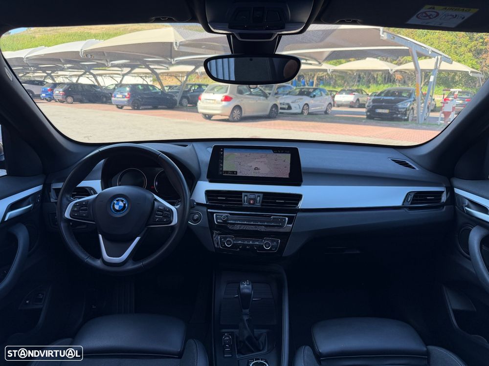 BMW X1 xDrive25e Sport Line - 9