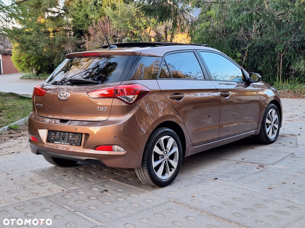 Hyundai i20 1.4 YES Gold - 4