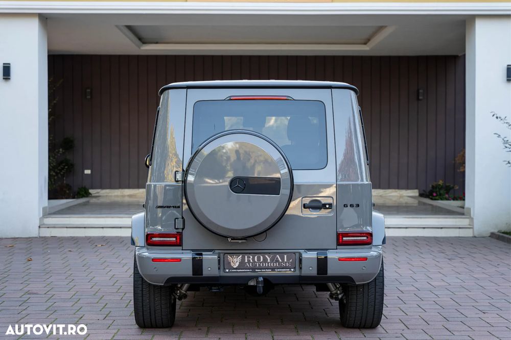 Mercedes-Benz G - 10