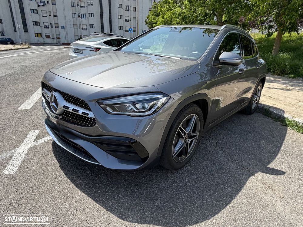 Mercedes-Benz GLA 180 d AMG Line - 2
