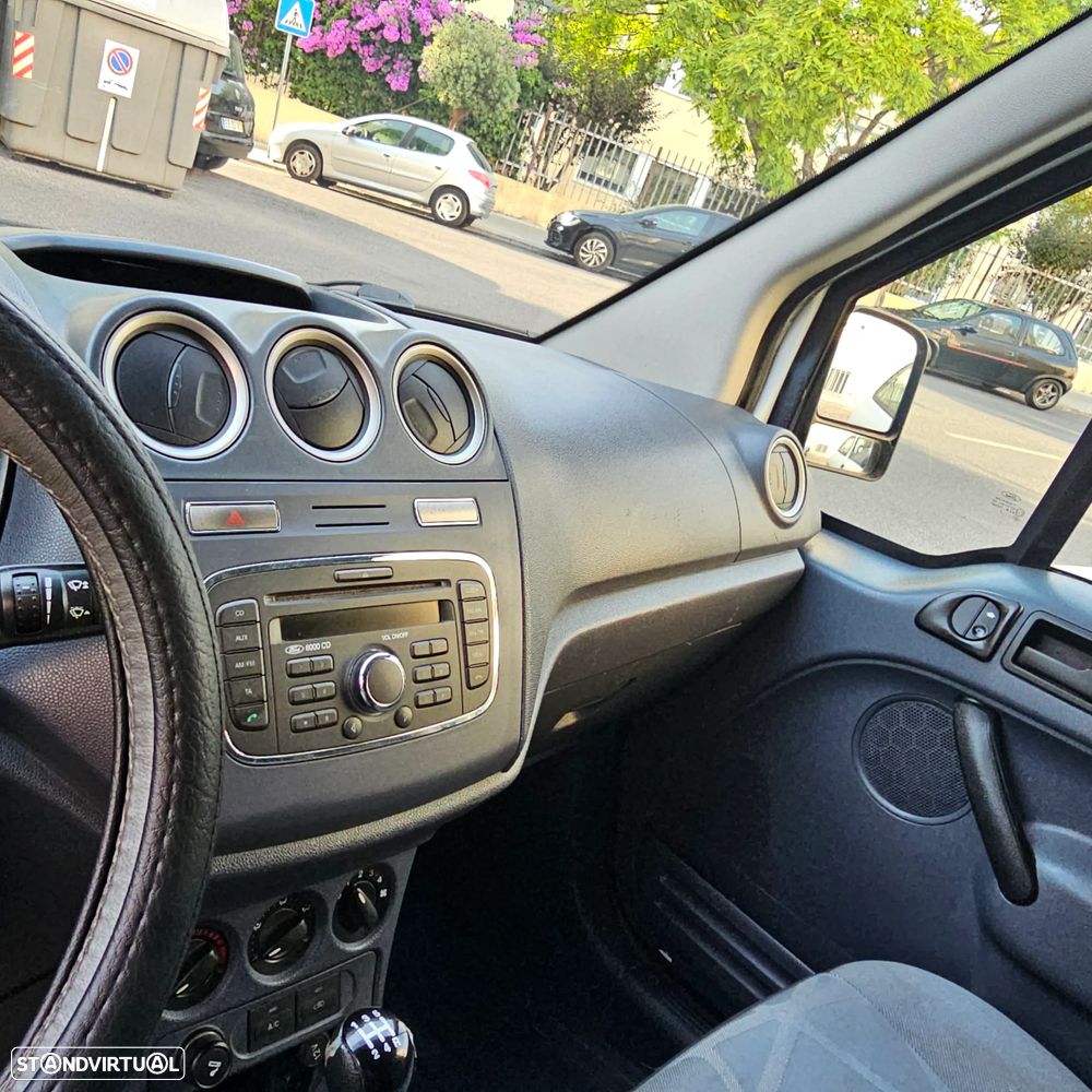 Ford Connect Longa TA A/C - 19