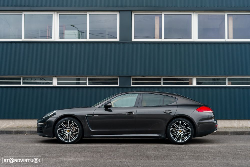 Porsche Panamera 3.0 V6 - 1