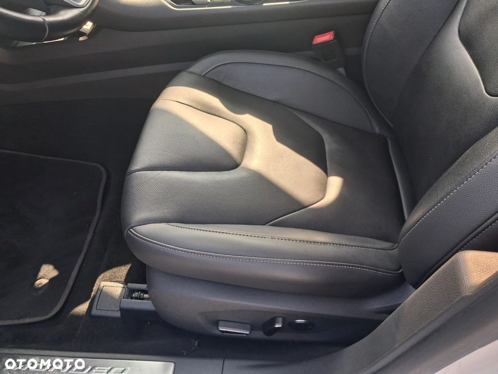 Ford Mondeo 2.0 EcoBlue Titanium - 27