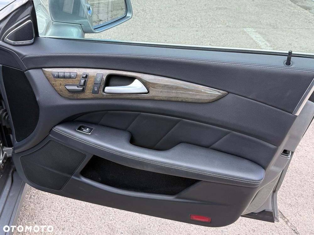 Mercedes-Benz CLS 500 4-Matic 7G-TRONIC - 15