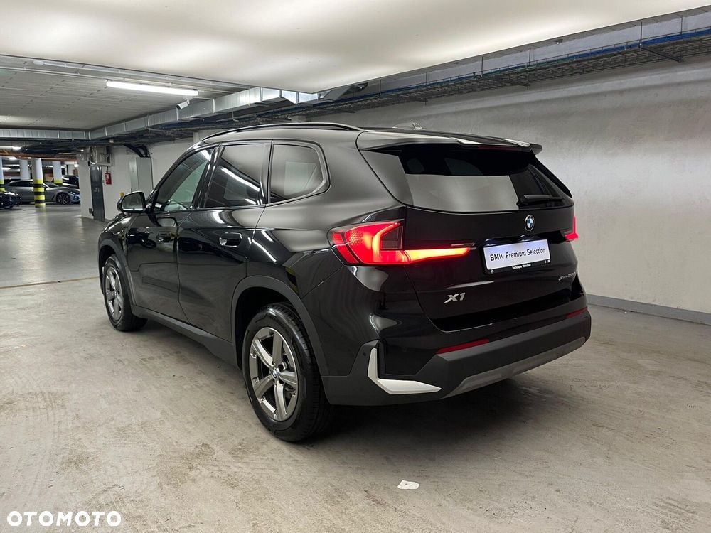 BMW X1 xDrive20d mHEV - 13