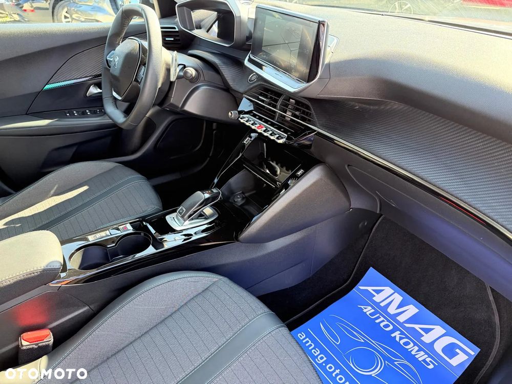 Peugeot 2008 1.2 PureTech Allure S&S EAT8 - 17