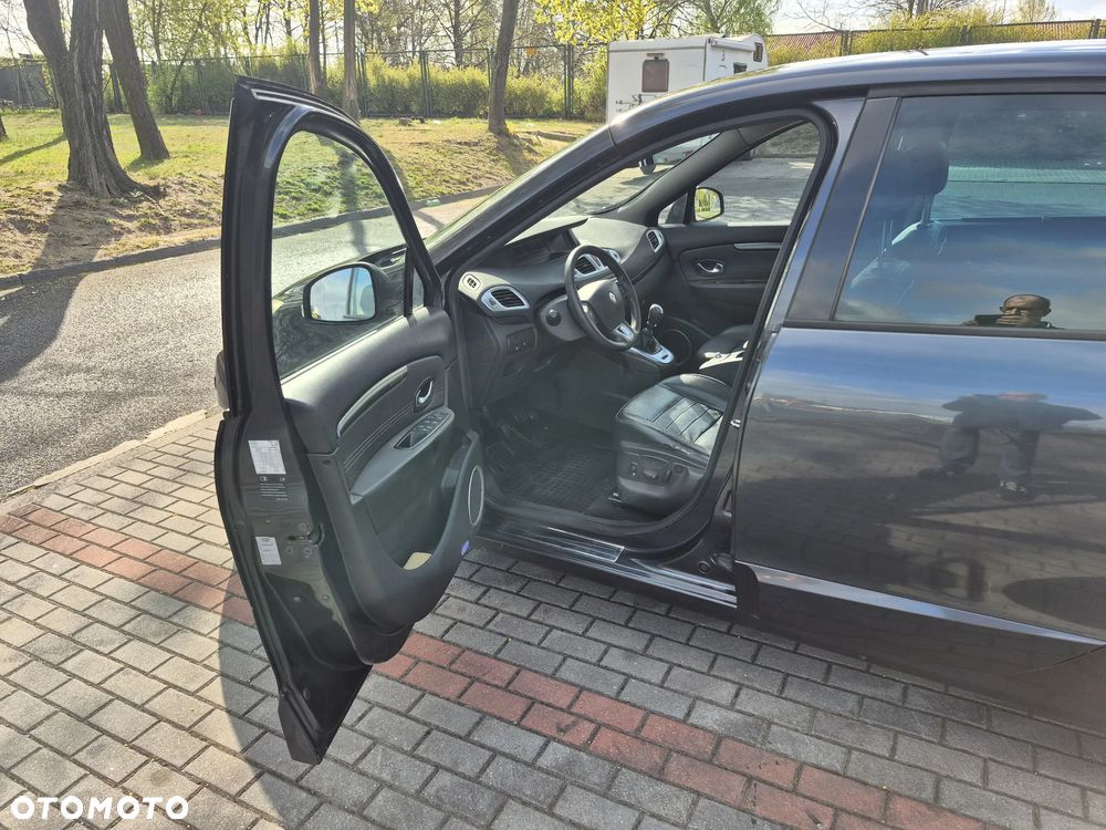 Renault Scenic 1.9 dCi FAP Privilege - 5