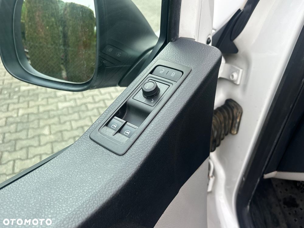 Volkswagen Transporter T6 - 12