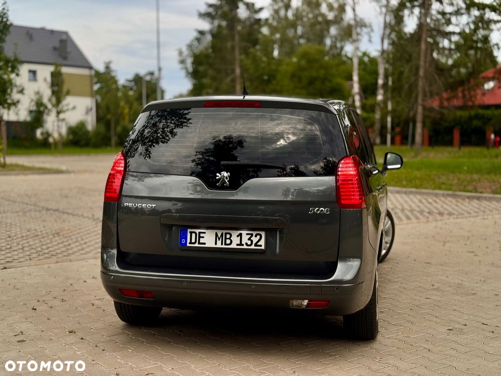 Peugeot 5008 HDI FAP 115 Family - 21