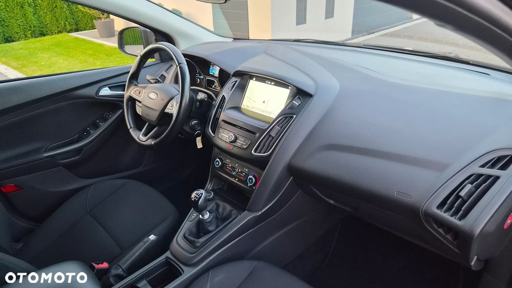 Ford Focus 1.5 TDCi DPF Start-Stopp-System Titanium - 13