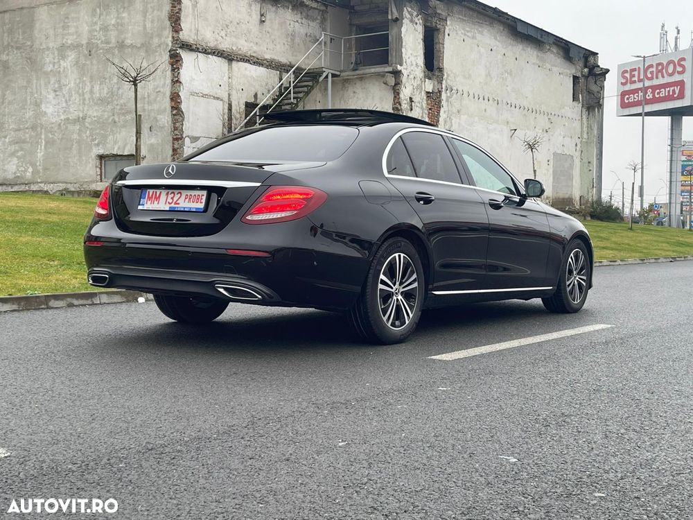 Mercedes-Benz E 220 d 4Matic T 9G-TRONIC Avantgarde - 13