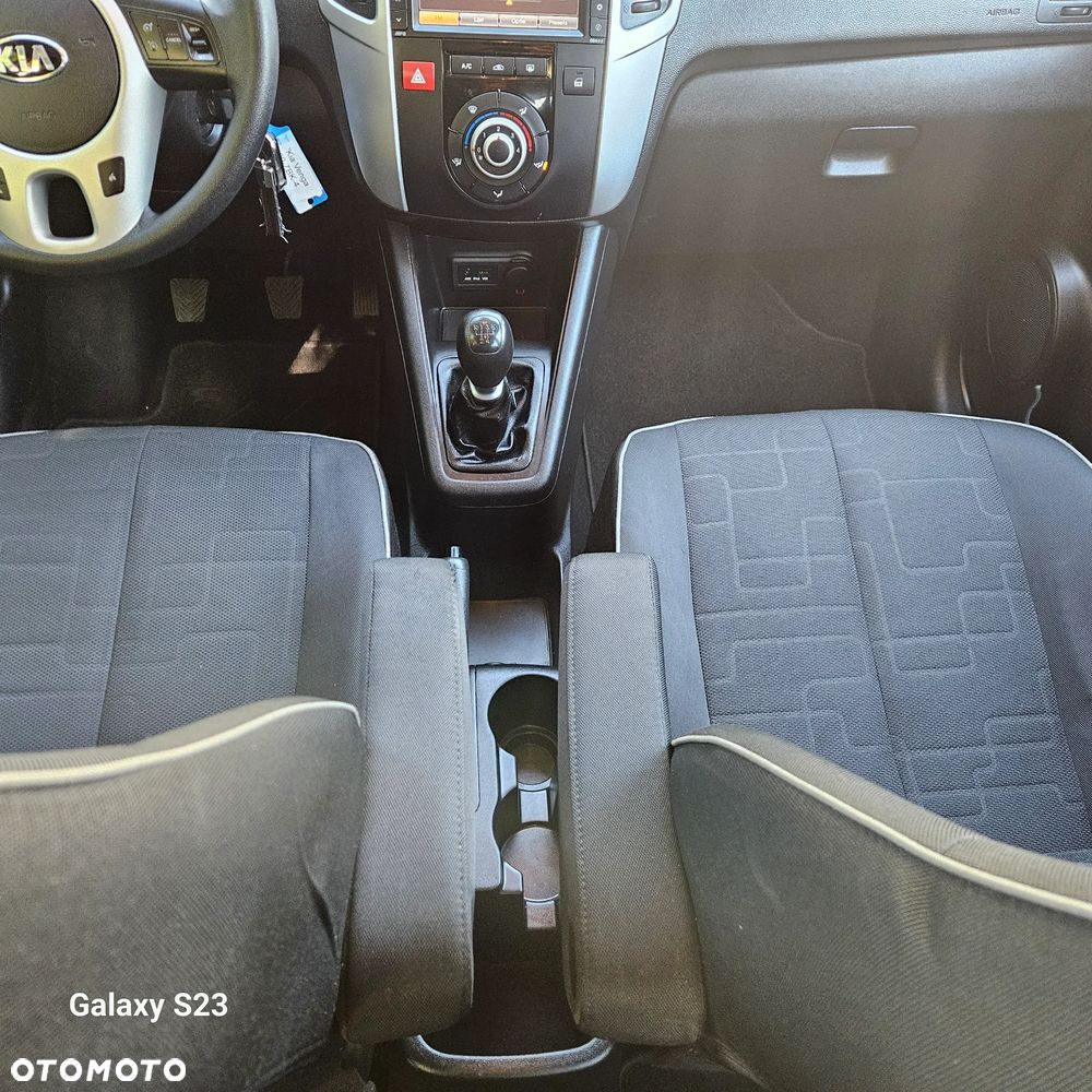 Kia Venga 1.4 CVVT Attract - 21