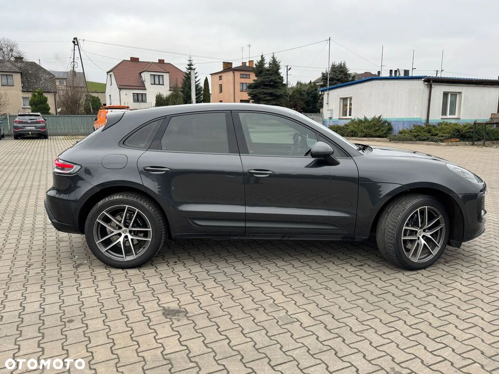 Porsche Macan Standard - 4