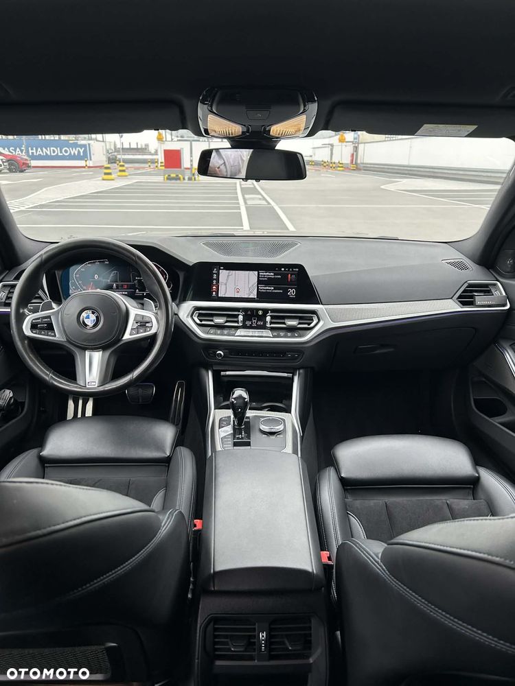 BMW Seria 3 320d M Sport - 15