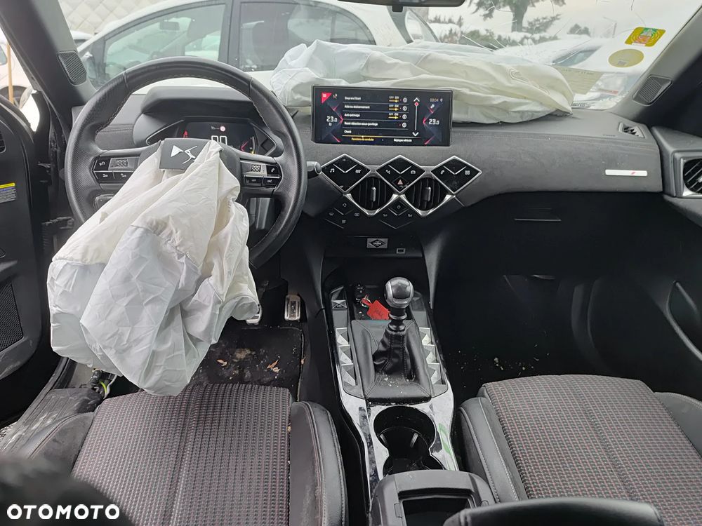 DS Automobiles DS 3 Crossback 1.5 BlueHDi Performance Line - 27
