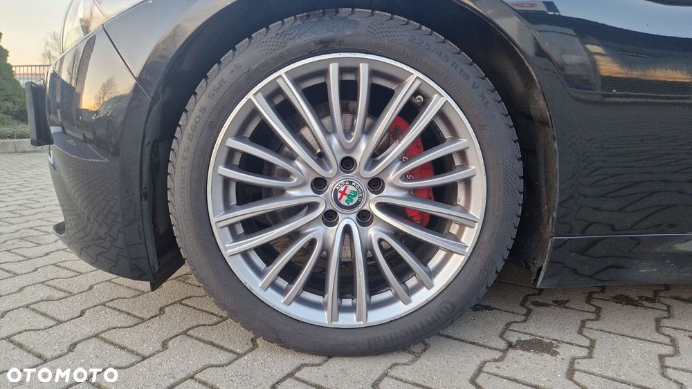 Alfa Romeo Giulia 2.2 D Turbo Super - 10