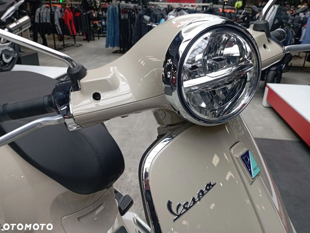 Vespa Primavera - 10