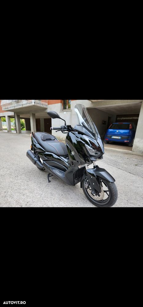Yamaha XMAX 300 - 1