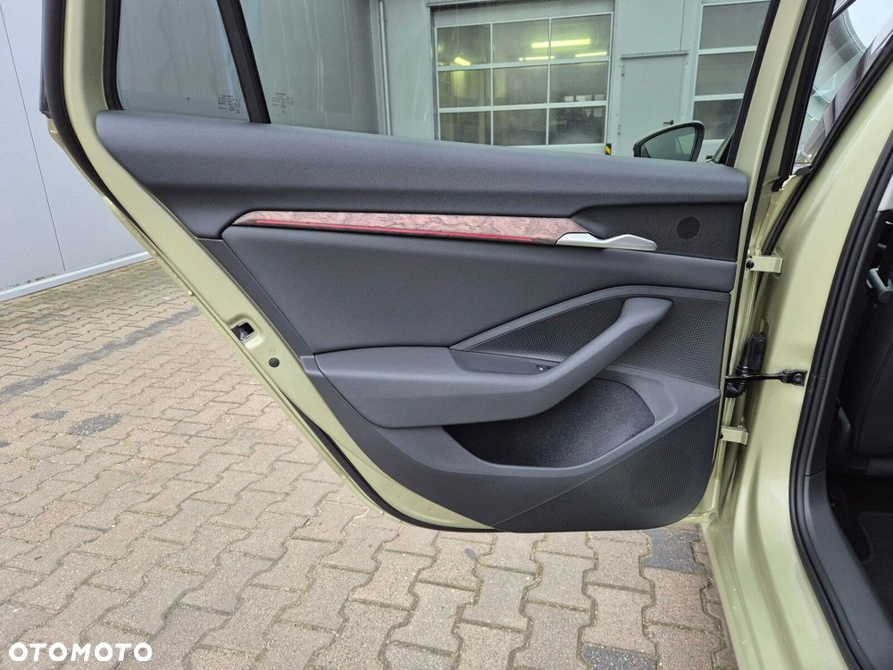 Skoda Superb 2.0 TDI SCR 4x4 L&K DSG - 19