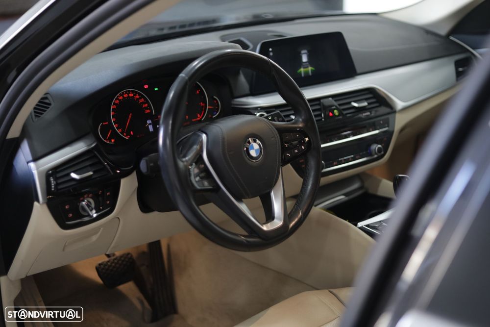 BMW 520 d Auto - 19