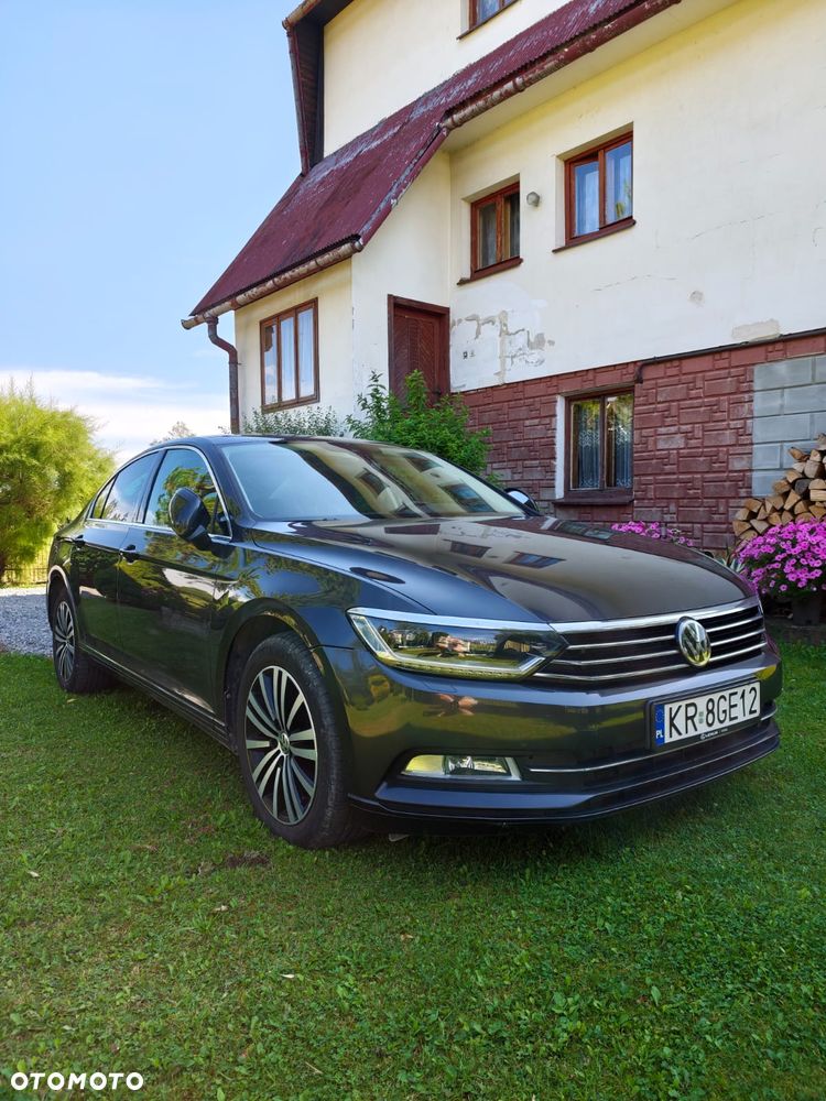 Volkswagen Passat - 2