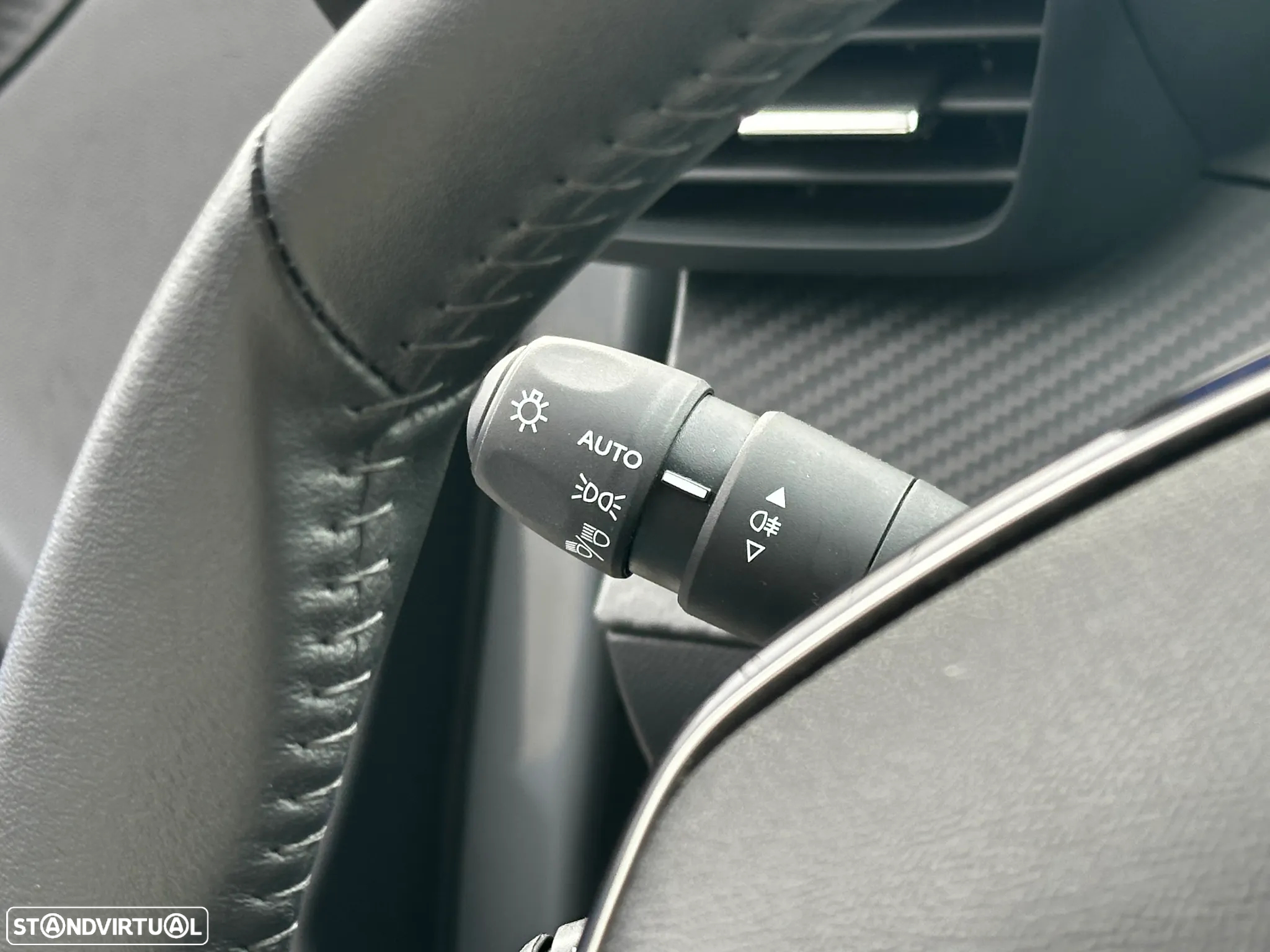 Peugeot 208 1.2 PureTech Active Pack - 15