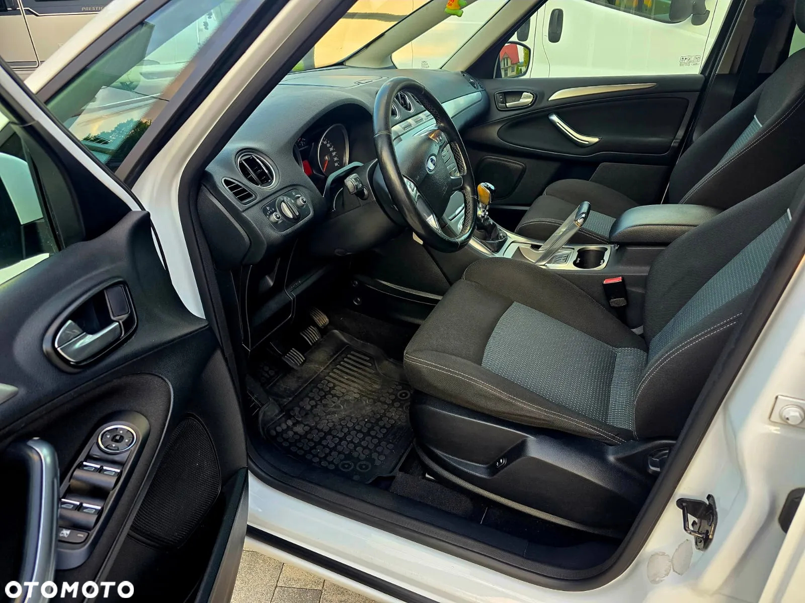 Ford S-Max 2.0 TDCi Ambiente - 22