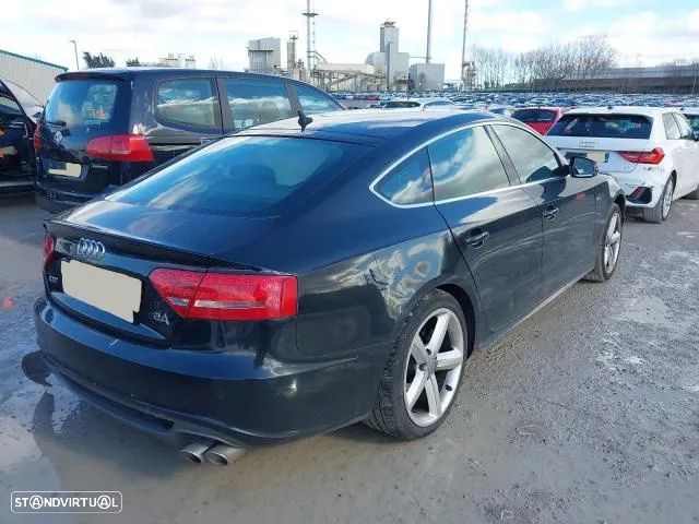Audi A5 8T S-Line Para Peças - 2.0 TDI - Parachoques | Frente Completa | Rádio | Jantes | Faróis | Portas | Vidro | Motor | Tampa Mala | Farolim | Farolins | Xenon - 1
