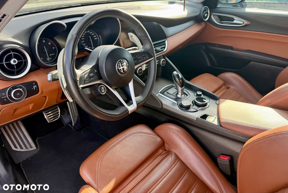 Alfa Romeo Giulia 2.0 Turbo Veloce Q4 - 2