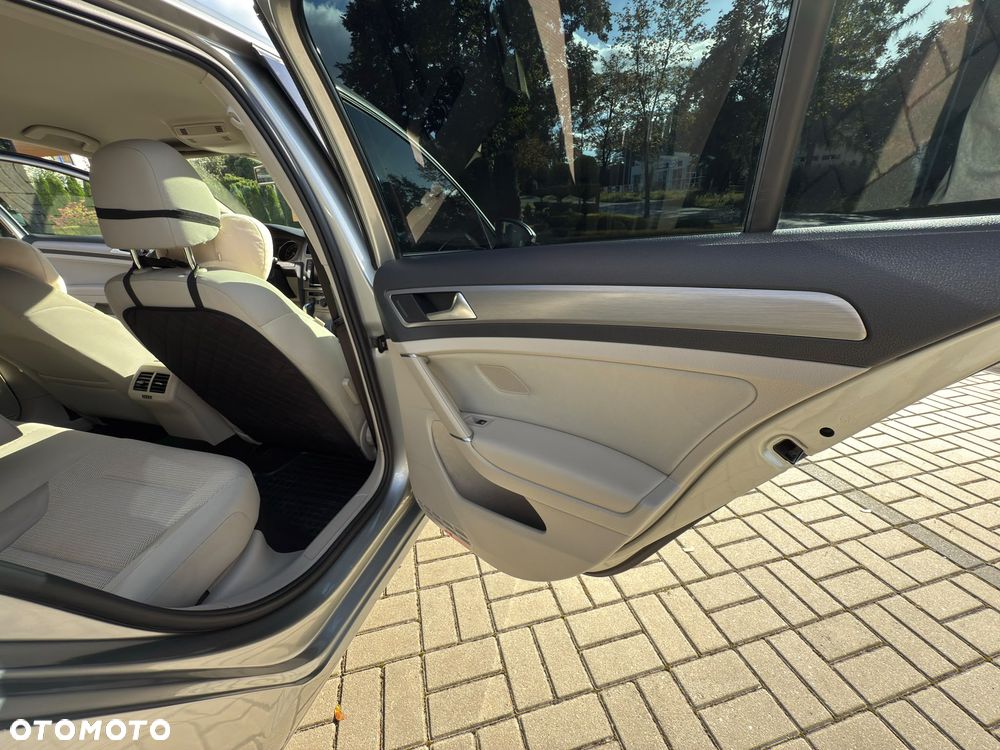 Volkswagen Golf 1.6 TDI BMT Highline DSG - 28