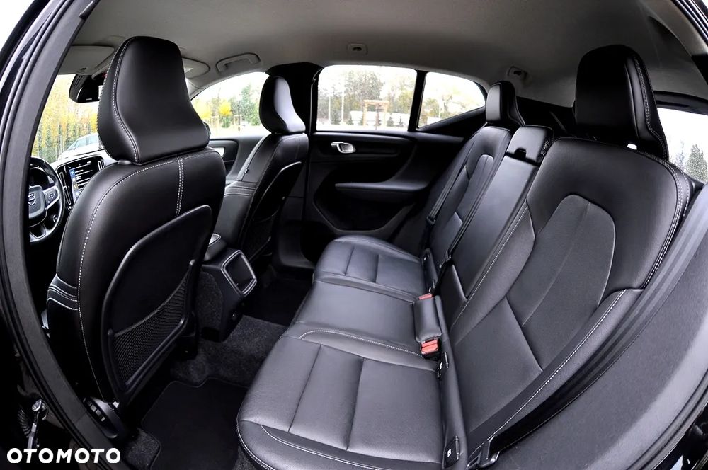 Volvo XC 40 D3 Momentum Pro - 22