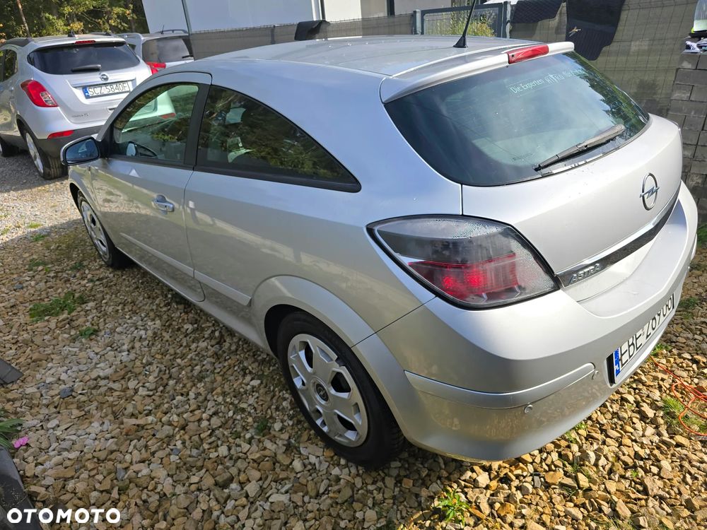 Opel Astra 2005 photo 3