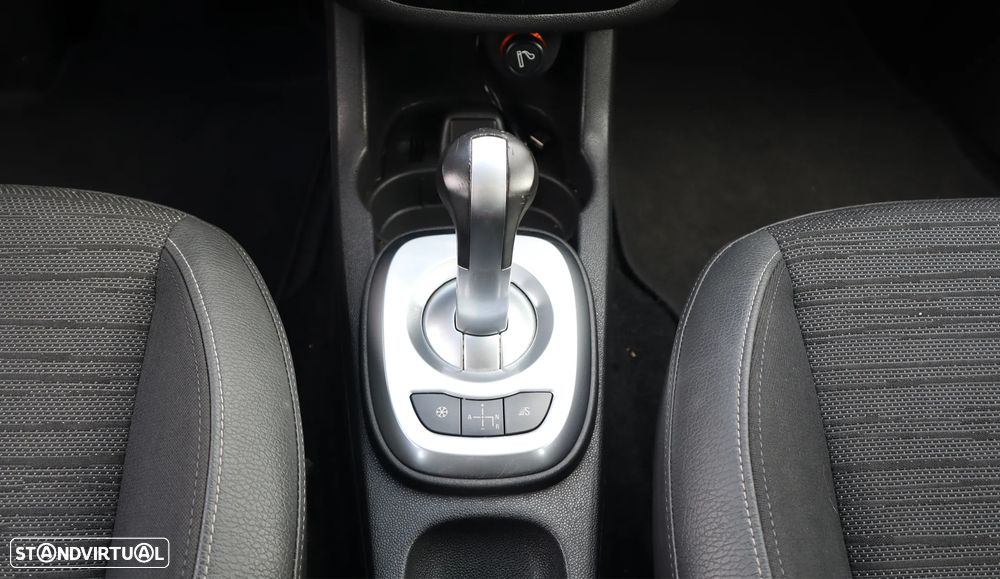 Opel Corsa 1.2 Cosmo 111 Easytronic - 19