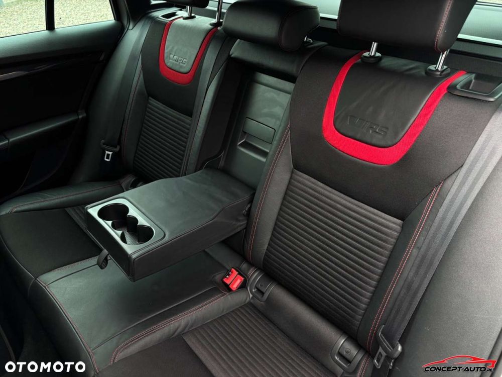 Skoda Octavia 2.0 TSI RS DSG - 29